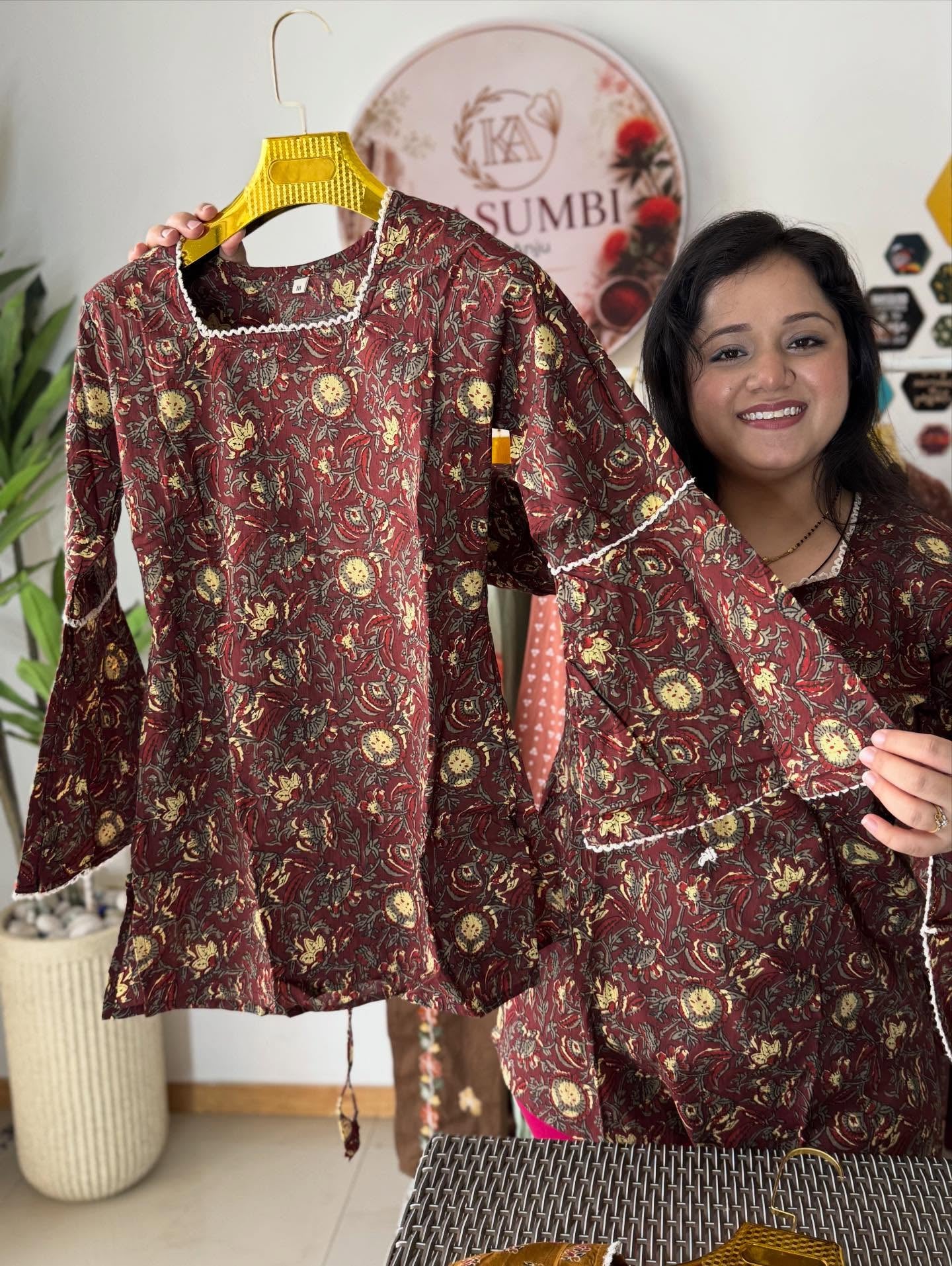 Kasumbi Short kurti(back Dori)